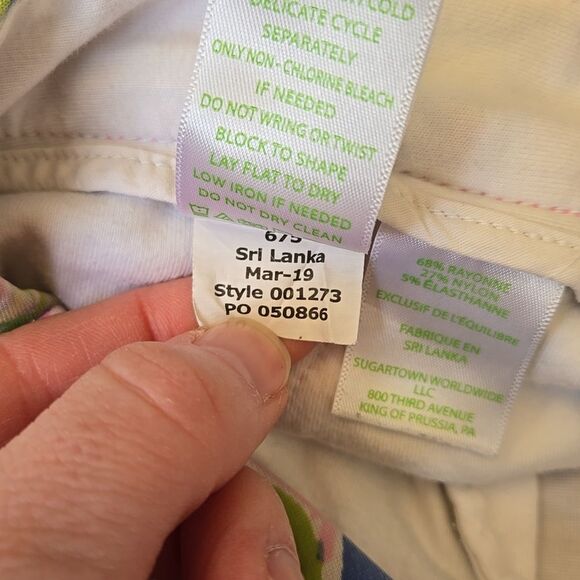 Lilly Pulitzer Pink Floral Shorts, Women's Size 0, Great Condition - Picture 11 of 11